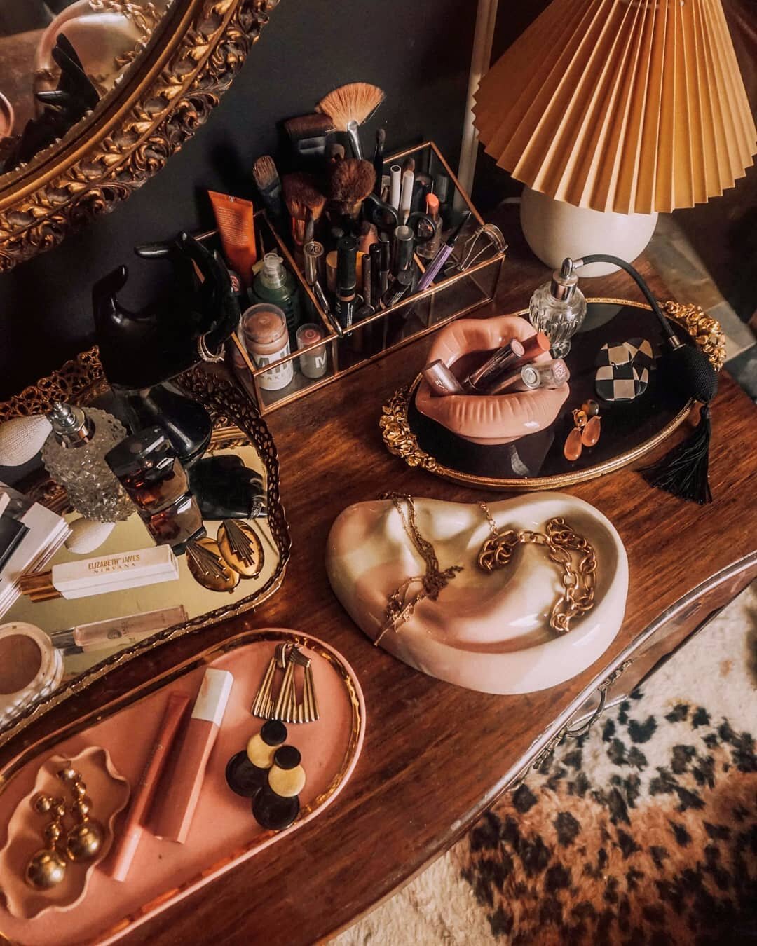 Queen of trinket dishes 🤪👑
.
.
.
.
.
.
.
.
.
.
.
.
.
.
#apartmenttherapy #dominomag #lonnymag #hunkerhome #showemyourstyled #closetorganization #closetinspo #housegoals #interiorinspo #interiorblogger #mydomaine #glitterguide #hgtvhome #hgtv #closet #closetgoals #closetdesign #darkinteriors #darkinteriorstyle #inmydomaine #darlingdaily #thatsdarling #beautifulinteriors #ootd #fashion #fashionblogger #blackcloset #hometohave #diyhome #diycloset