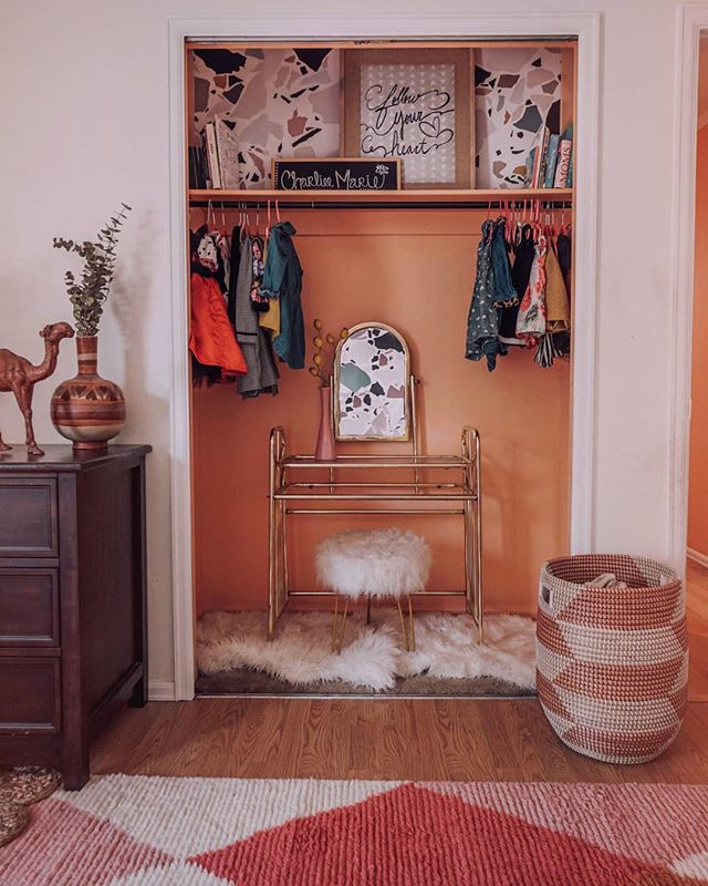 Charliee's closet is giving me all the inspo for my own! 
I pulled this off for legit $0 and I'm hoping I can do the same with my own! Well maybe a little more than $0. 😜
Check my stories to see what I'm working with, but I have faith! 
A cute closet = motivation to keep it clean right?! That's what I'm telling Nate at least 😂
.
.
.
.
.
.
.
.
.
.
.
.
.
.
.
.
.
.
#modernhome #myeclecticmix #myeclectichome #myplantlovinghome #mycuratedaesthetic #planteriordesign #urbanjunglebloggers #houseplantclub #bohoismyjam #showmeyourboho #myhousebeautiful #cornerofmyhome #pocketofmyhome #apartmenttherapy #sodomino #theeverygirlathome  #homeinspo #homemagic #interiorinspo #interiors4all #interiordesign #plantgang #plantsmakepeoplehappy #hunkerhome #shapes #pinkinterior #pinkisthenewblack #mydomaine #lonnyliving